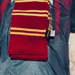 Harry Potter scarf and shirt set. Red and Yellow Striped Scarf